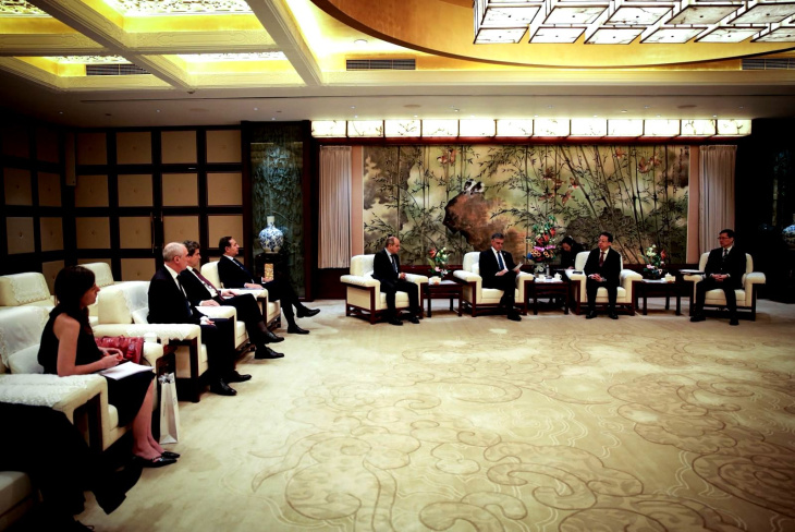 Jorge Macri y Gong Zheng en encuentro oficial