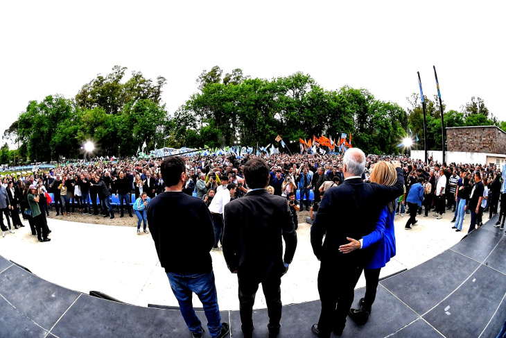 Taiana en el acto por el Día de la Lealtad