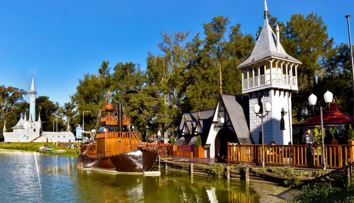 Entrada República de los Niños