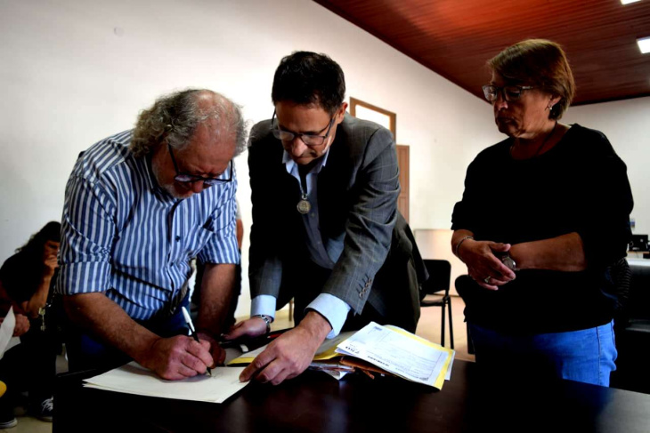 Firma de escrituras en Vieytes