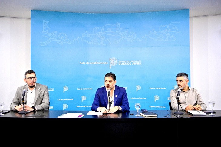 Carlos Bianco en conferencia de prensa