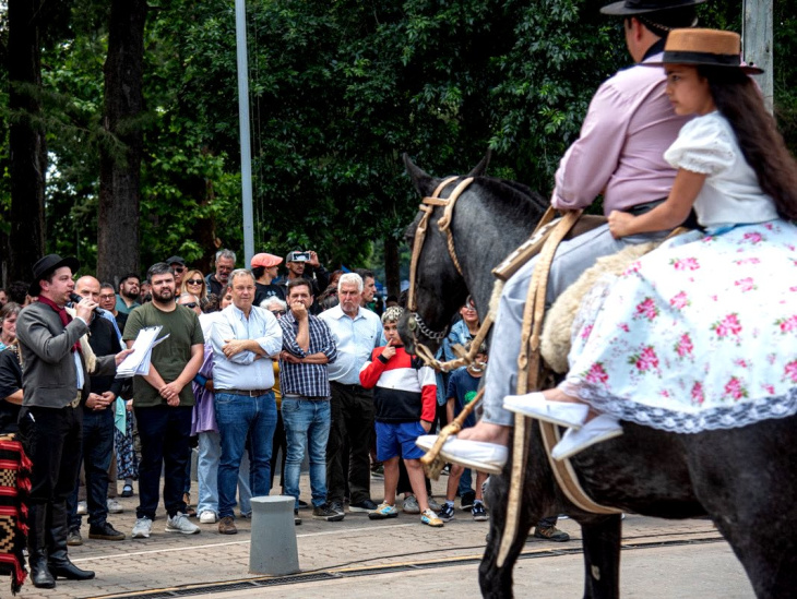 Desfile tradicionalista en Ministro Rivadavia