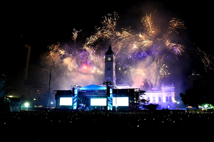 Celebración aniversario La Plata Plaza Moreno