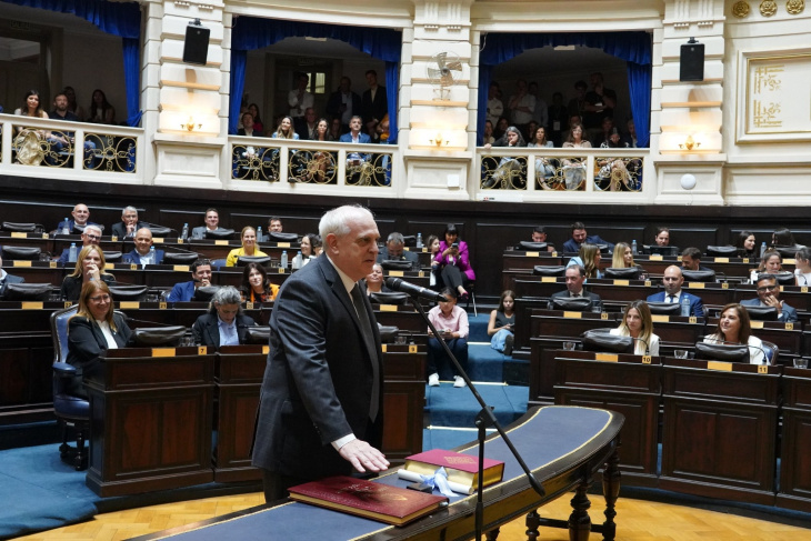 Diputado Alejandro Rabinovich jurando