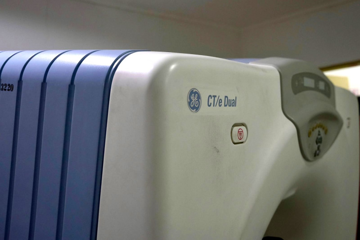 Sala adaptada para nuevo tomógrafo Hospital Unzué