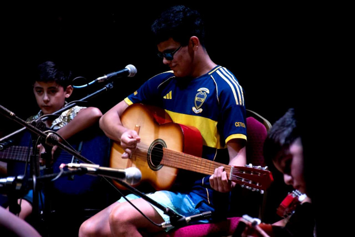 Exposición de artes visuales en Biblioteca Edmundo Girardengo