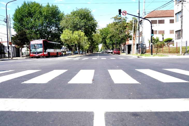 Inauguración avenida 60 en Los Hornos