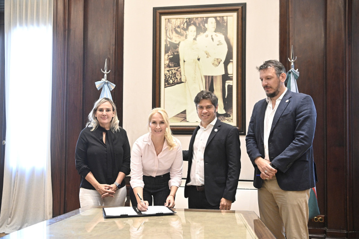 Firma de convenios de leasing