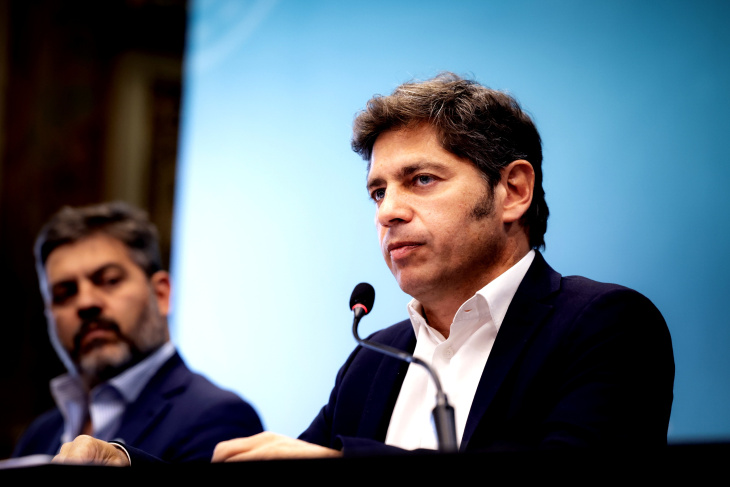Axel Kicillof en la cumbre con intendentes