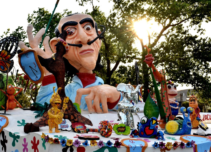 Quema de muñecos en La Plata