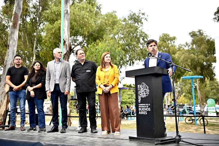 Inauguración playón deportivo en Berisso
