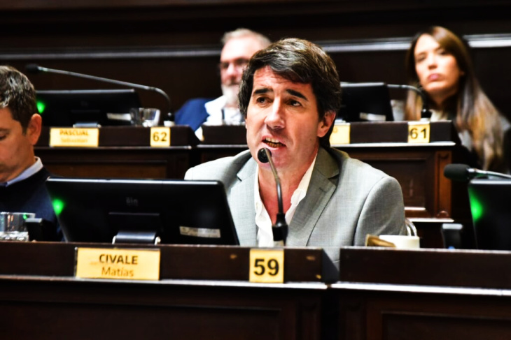 Concejales bonaerenses en sesión